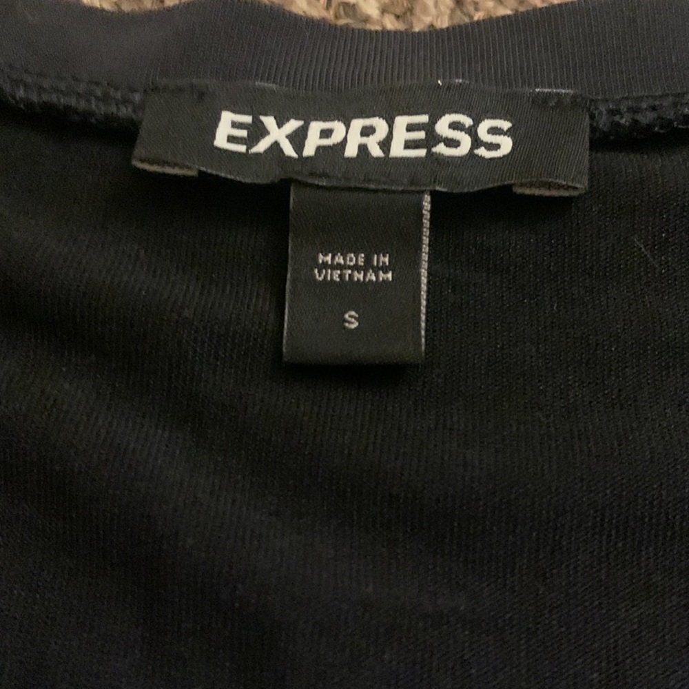 Two tops Express - Picture 2 of 6